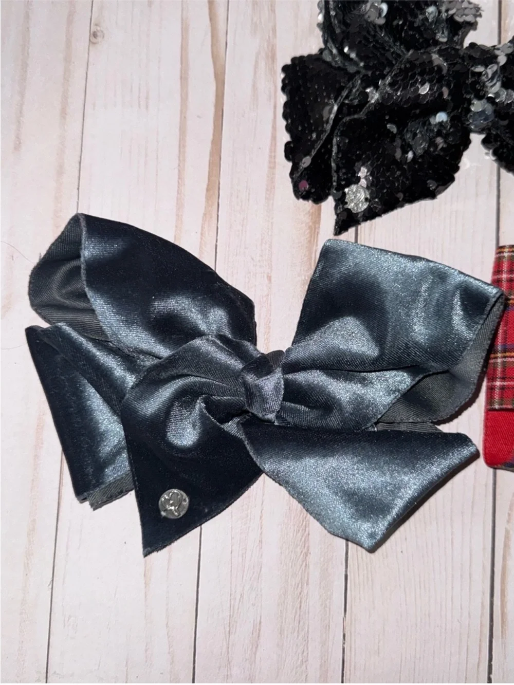 Jojo bows